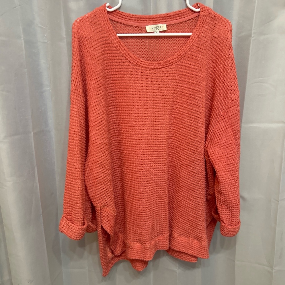 Umgee Coral Waffle Knit Crew Neck Top